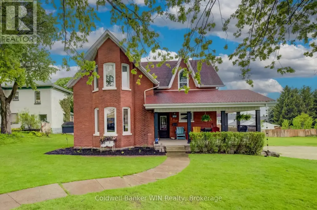 310 Main Street W, Minto